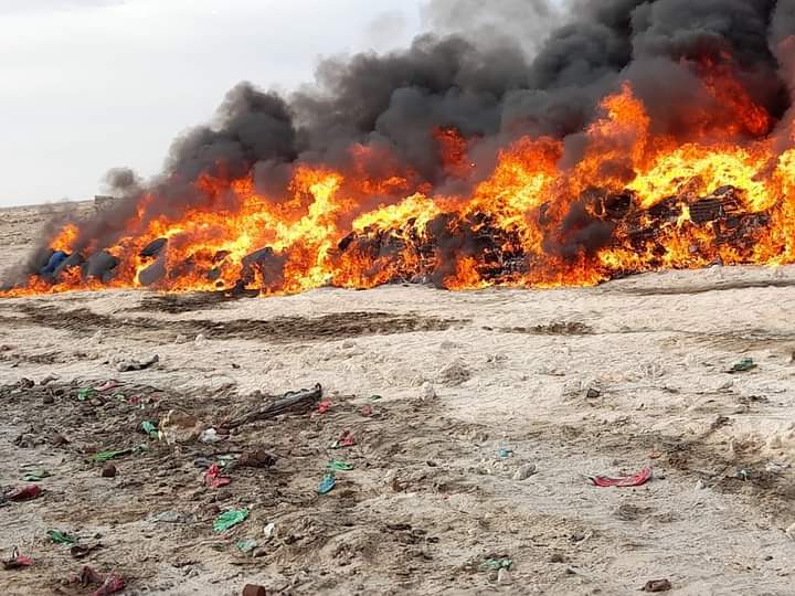 حرق وإتلاف كمية كبيرة من المخدرات، بينها حوالي 3104.5 كلغ من مخدر “الشيرا”، ومواد محظورة ومهربة تقدر قيمتها تقريبا من 37 مليون درهم