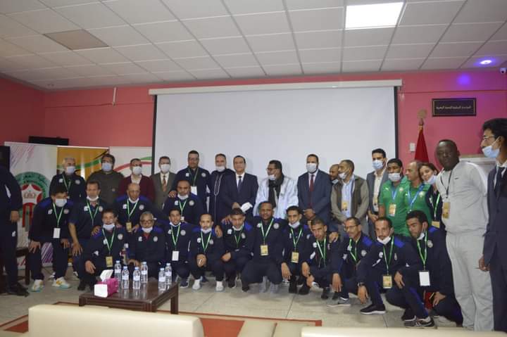 رسميا : إنطلاق الدورة التكوينية B-caf لفائدة مدربي كرة القدم المنظمة من العصبة الجهوية العيون الساقية الحمراء لكرة القدم ، و بإشراف من الجامعة الملكية المغربية لكرة القدم و الإتحاد الإفريقي للعبة