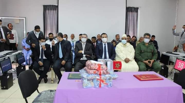 بحضور عامل إقليم بوجدور تتويج التلاميذ الذين حققوا التميز في بعض المسابقات الوطنية المتعلقة بأنشطة الحياة المدرسية