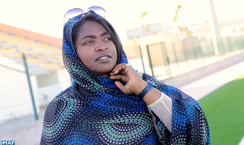 إلا خديجة أول صحراوية تفوز بعضوية اللجنة النسوية الدائمة بالإتحاد الإفريقي لكرة القدم