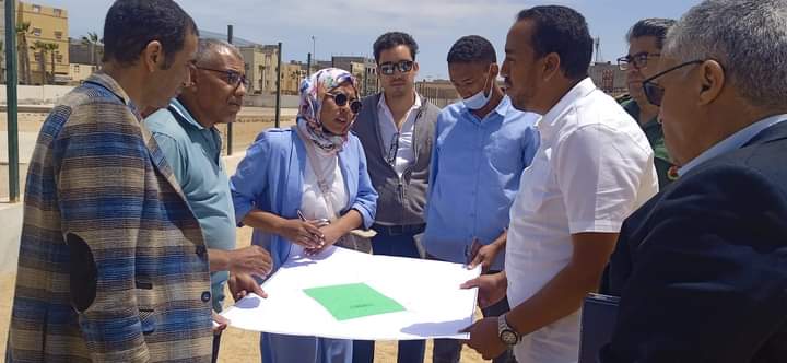ملعب الوحدة الترابية ببوجدور (دار الشباب سابقا) يستهل أشغال تهيئته وتعشيبه بداية من منتصف شهر يوليوز