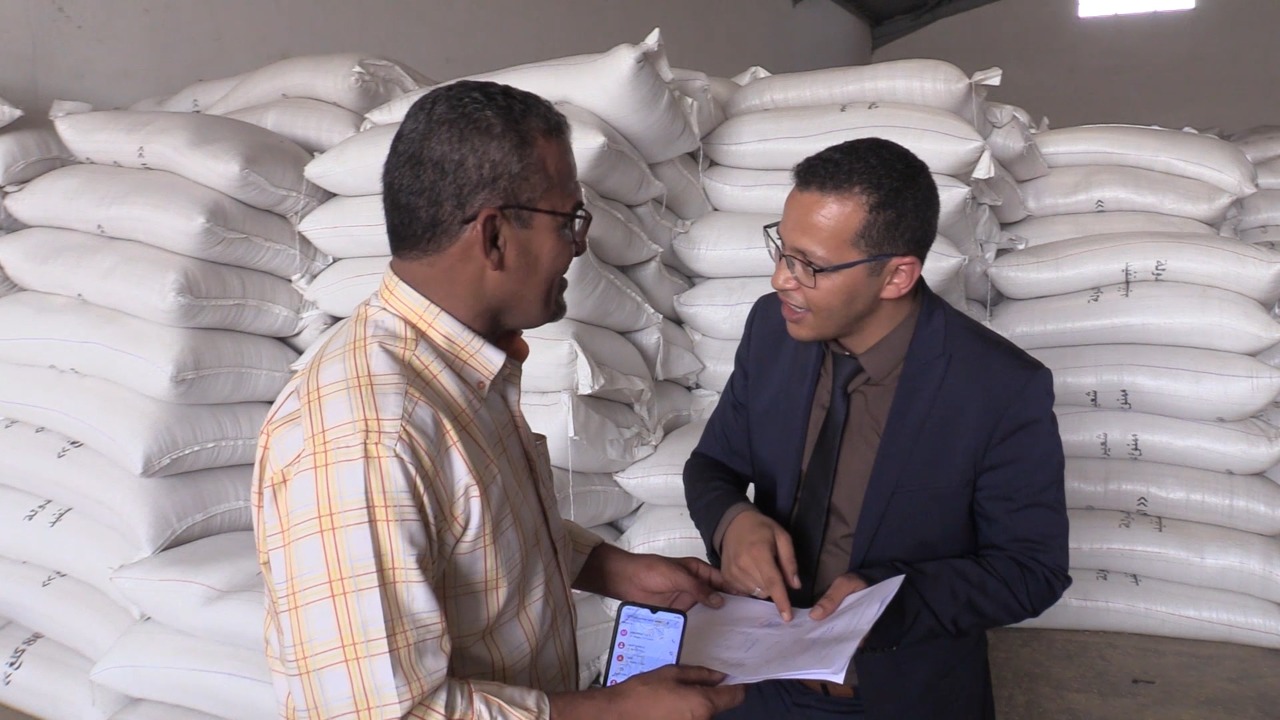 المديرية الجهوية للفلاحة بجهة العيون – الساقية الحمراء تباشر عملية توزيع الشعير المدعم