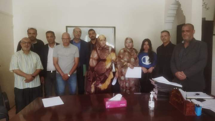 السيد المدير الاقليمي الاستاذ محمد البشير التوبالي وبإقتراح من السيد عبد الله اقزوم مفتش مادة الفلسفة يعقد  جلسة شكر وتشجيع لأساتذة الفلسفة