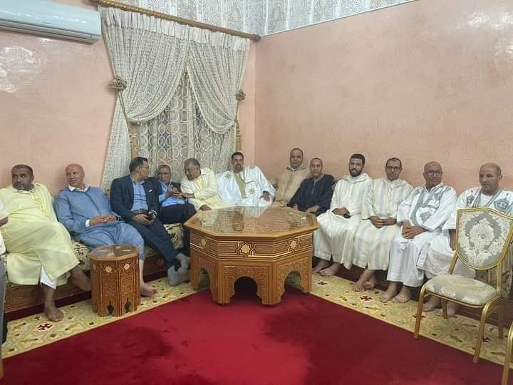 عدد من رؤساء مجالس العاملات والأقاليم بالمغرب يزورون منزل الراحل عبد الوهاب بلفقيه