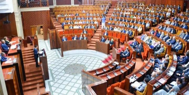مجلس النواب يقر مشروع القانون القاضي برفع عطلة الأبوة إلى 15 يوما