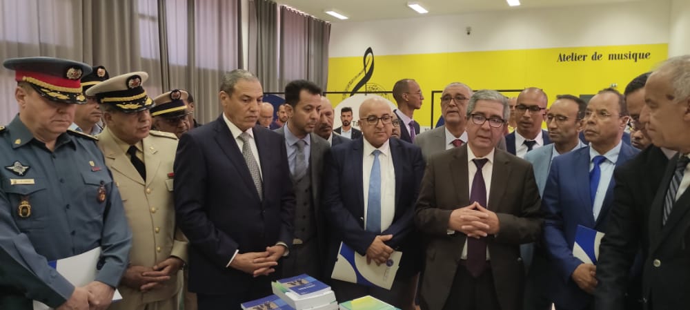 عبد السلام بيكرات والي جهة العيون الساقية الحمراء يشرف على إعطاء الانطلاقة الرسمية لفعاليات الدورة الثالثة للجامعة الموسمية بالعيون