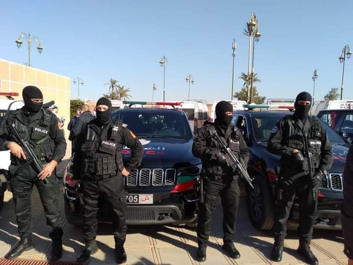 اعتقال 9 اشخاص قاوموا بإحتجاز موظفي شرطة بمراكش لمنع اعتقال مرشد سياحي من ذوي السوابق
