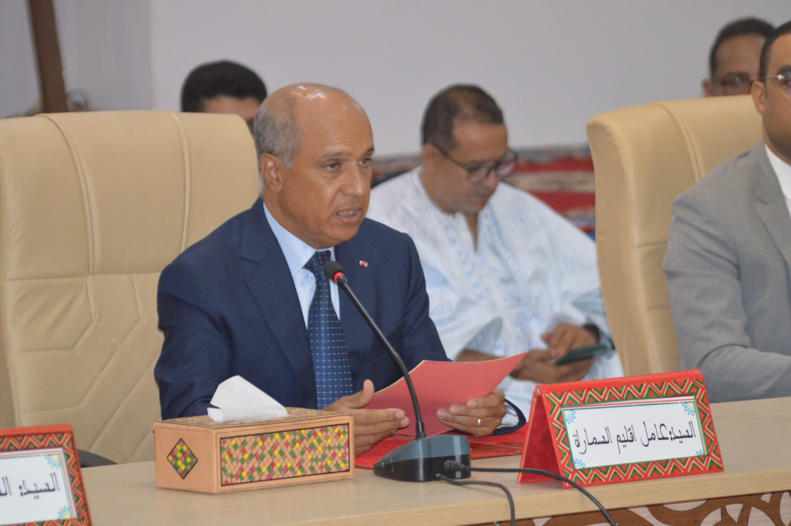 عامل إقليم السمارة يشرف على تنصيب رجال السلطة الجدد
