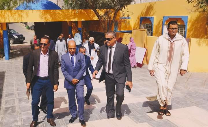 عامل السمارة حميد نعيمي يقوم بزيارة تفقدية لثانوية مولاي رشيد التأهيلية