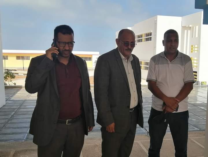 السيد المدير الاقليمي لوزارة التربية الوطنية والتعليم الأولي والرياضة بالطنطان يزور مؤسسة لآلة خديجة التقنية بالوطية
