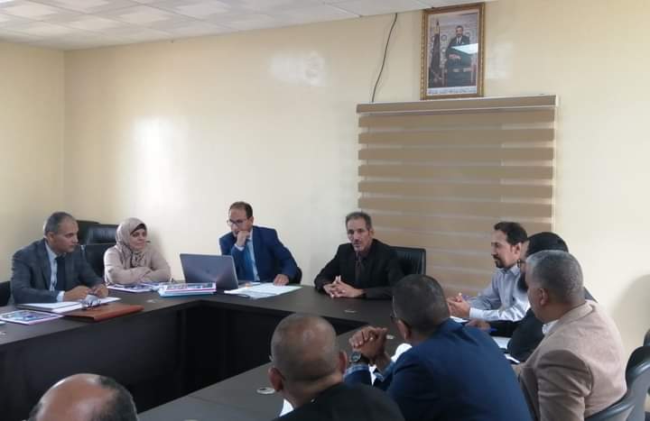 الدورة التكوينية في موضوع : ” مناصب المسؤولية ومبادئ المرفق العمومي” لفائدة الفوج الأول من السيدات والسادة رئيسات ورؤساء الأقسام والمصالح بالأكاديمية والمديريات الإقليمية بالجهة