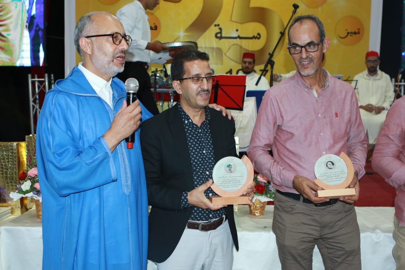 مؤسسة الأمين التربوية تنظم احتفالا بمناسبة اليوم العالمي للمدرس و ذكرى عيد المولد النبوي الشريف وبمرور 25 سنة على تأسيس هذا الصرح التربوي