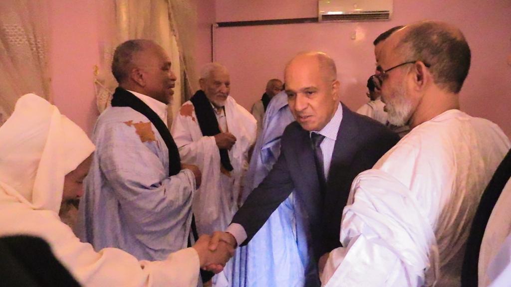 عامل إقليم السمارة يقدم واجب العزاء والمواساة إلى أسرة الفقيد لحسن شرفي