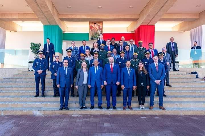نائب مساعد كاتب الدولة في الخارجية الأمريكي المكلف بالمكتب الدولي لمكافحة المخدرات وإنفاذ القانون في ضيافة التامك