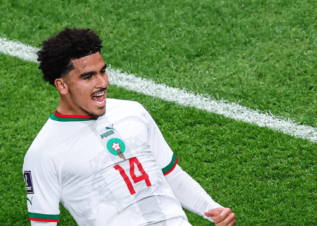 تولوز الفرنسي يندد بالإساءة التي تعرض لها لاعبه الدولي المغربي زكرياء أبوخلال