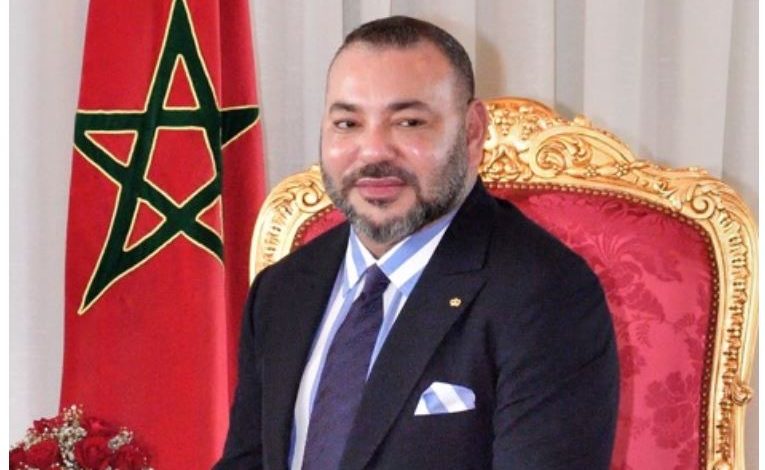 جلالة الملك يعزي أفراد أسرة المرحوم مولاي الطاهر الأصبهاني
