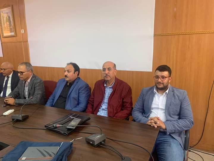 اليوم الاخير من الدورة التكوينية المنظمة لفائدة المؤسسات الابتدائية المعنية بمشاريع بناء نموذج المدرسة العمومية الرائدةحول”مشروع المؤسسة المندمج”