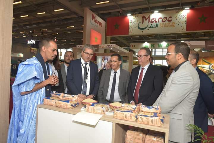 مشاركة المجموعة ذات النفع الاقتصادي يحظيه بوجدور GIE YAHDIH BOUJDOU في المعرض الدولي للفلاحة بباريس