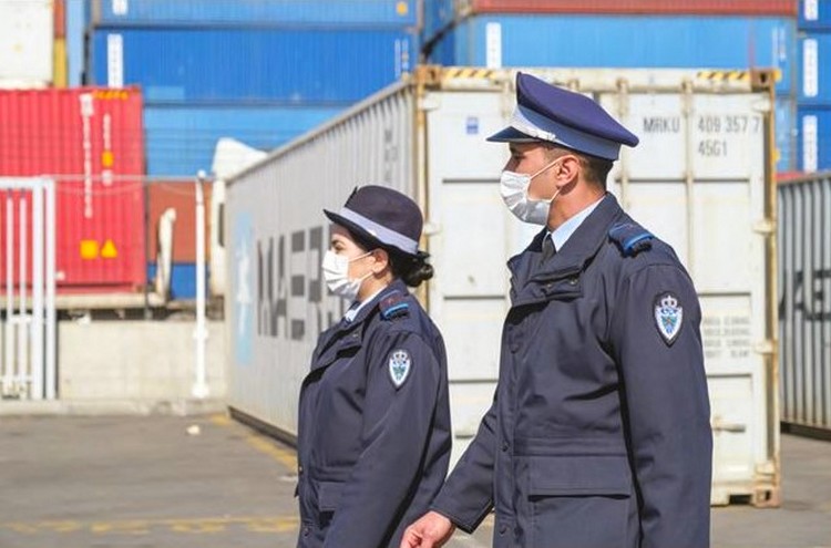 الجمارك: مباراة توظيف 399 تقني من الدرجة الثالثة سلم 9