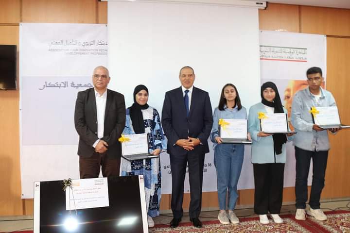 والي ولاية جهة العيون الساقية الحمراء يترأس حفلا بمناسبة الاحتفالات بالذكرى الثامنة عشرة للمبادرة الوطنية للتنمية البشرية