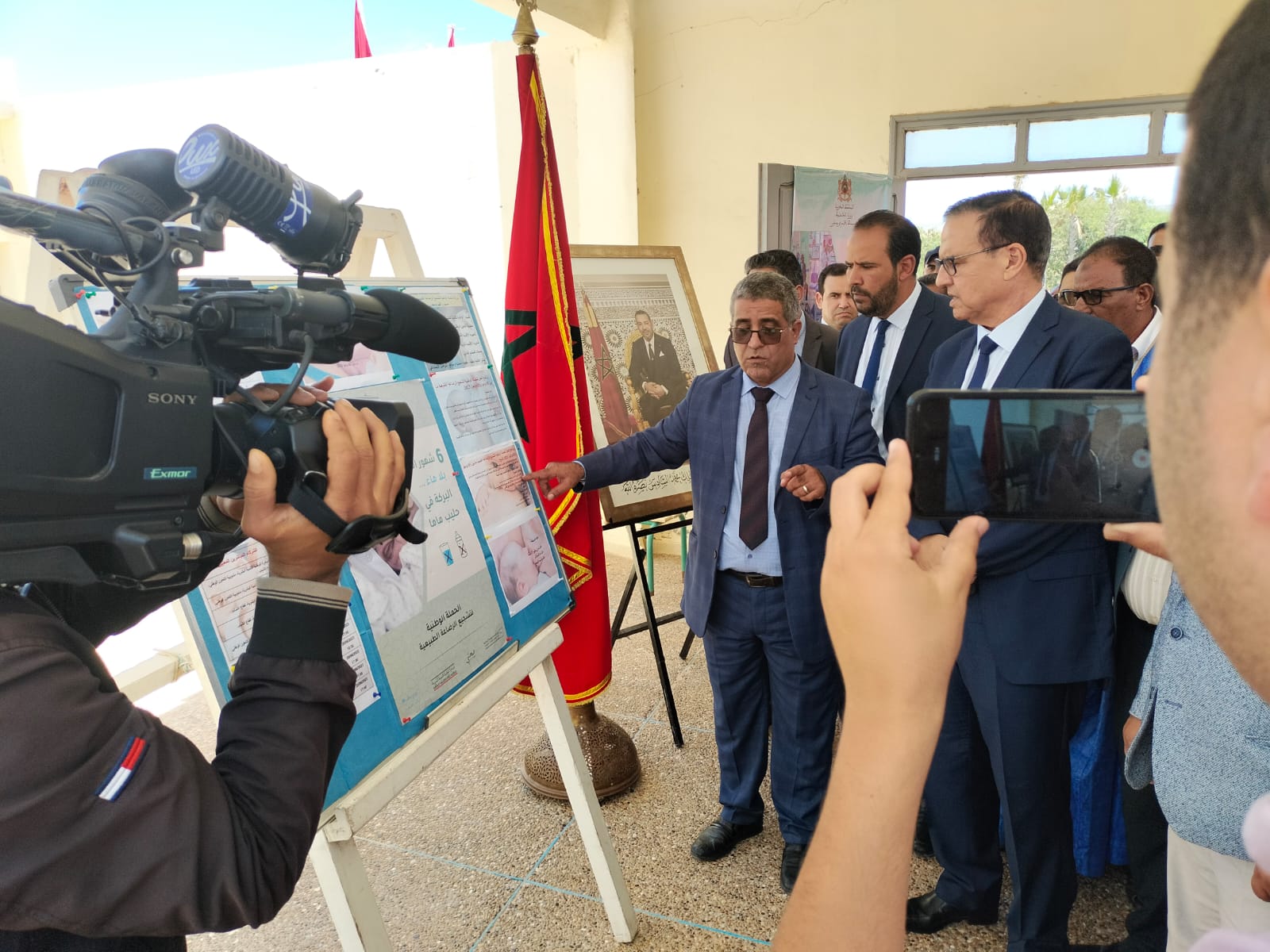 عامل اقليم بوجدور السيد ابراهيم بن ابراهيم يعطي الانطلاقة الرسمية للحملة الاقليمية لتشجيع الرضاعة الطبيعية