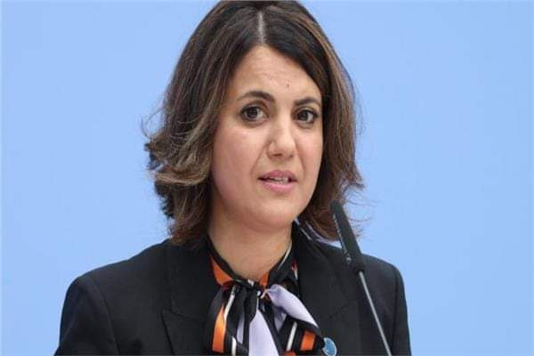 بعد لقاءها وزير الخارجية الإسرائيلي توقيف وزيرة الخارجية الليبية عن العمل