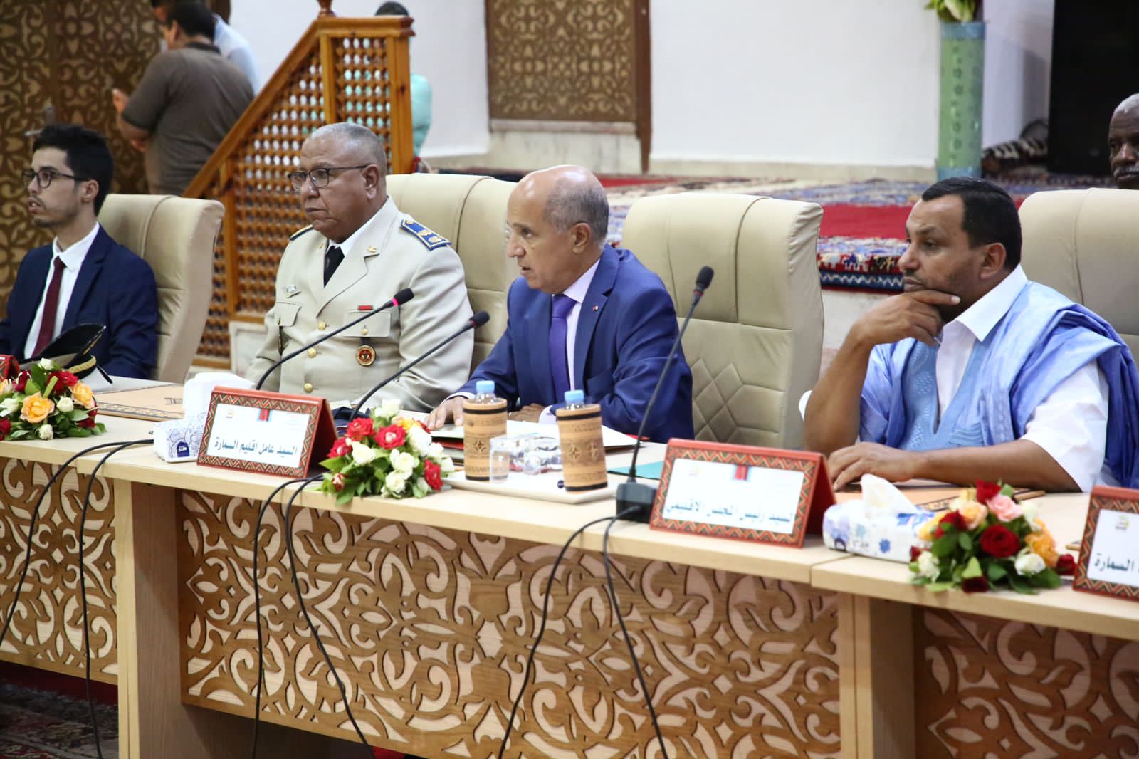 عامل إقليم السمارة يدعو رجال السلطة الجدد إلى تفعيل سياسة القرب و التعرف بشكل دقيق على مشاكل المواطنين