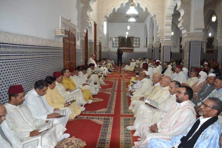 والي جهة العيون الساقية الحمراء يترأس حفلاً دينيا