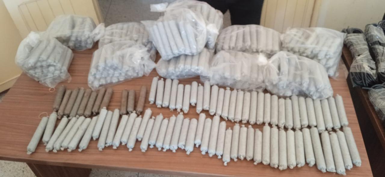 توقيف شخص للاشتباه في تورطه في حيازة مواد متفجرة وأجهزة تفجير خاصة بها