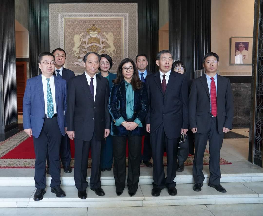 نائبة رئيس مجلس النواب السيدة زينة ادحلي تجري مباحثات مع رئيس الجمعية الصينية للتفاهم الدولي