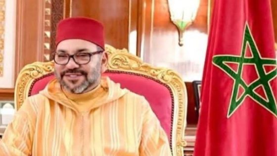 الملك يؤدي صلاة العيد بمسجد أهل فاس بالمشور السعيد بمدينة الرباط